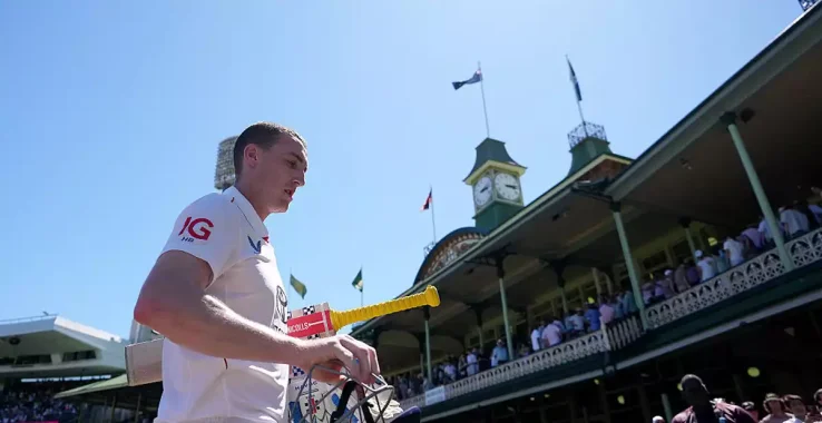 इंग्लैंड के बल्लेबाज हैरी ब्रूक ने नाइटक्लब विवाद के बाद सार्वजनिक रूप से माफी मांगी